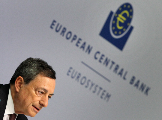 GERMANY-FINANCE-ECB-EU-EUROZONE-RATE-FOREX-BANK