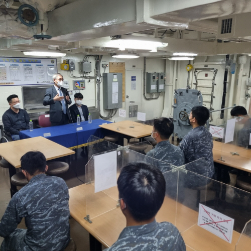 박찬운 인권위 군인권보호관, 청해진함 방문