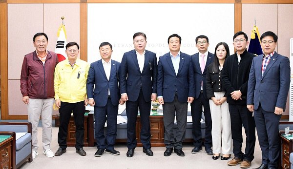 기장군의회, 주요 현안사업... 부산시의회 안성민 의장 면담