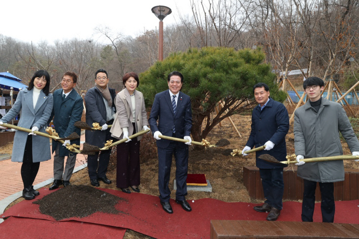 안양 임곡공원 준공 기념식수