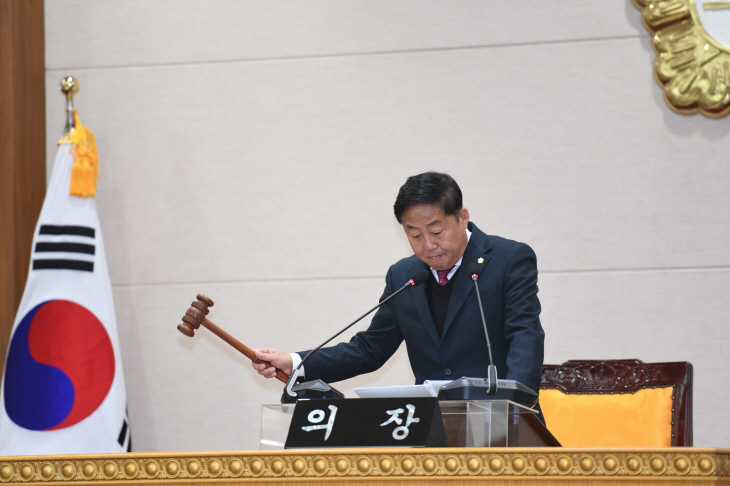 윤창철 양주시의장 초등학생 입학축하금 지원 조례안 의결