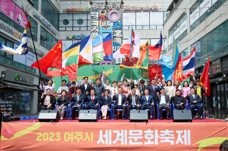 추가02- 제1회 여주시 세계문화축제 성료 (3)