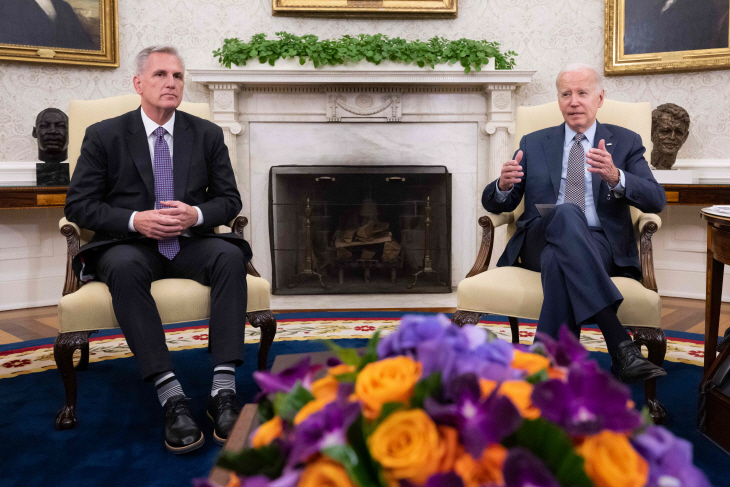 US-POLITICS-ECONOMY-DEBT-BIDEN-MCCARTHY