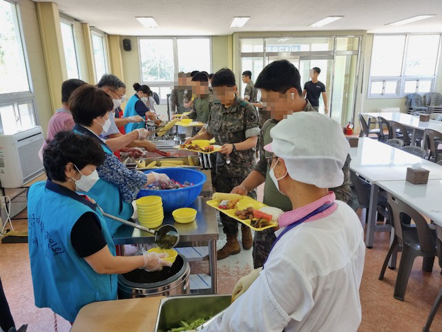 군장병급식지원봉사활동) (1)