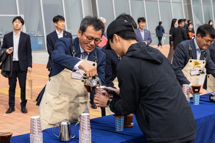 15회 커피축제, 김홍규  시장