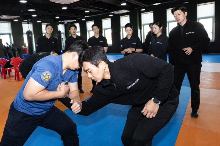 24일 객실안전교관을 대상으로 진행된 대통령경호처 경호안전교