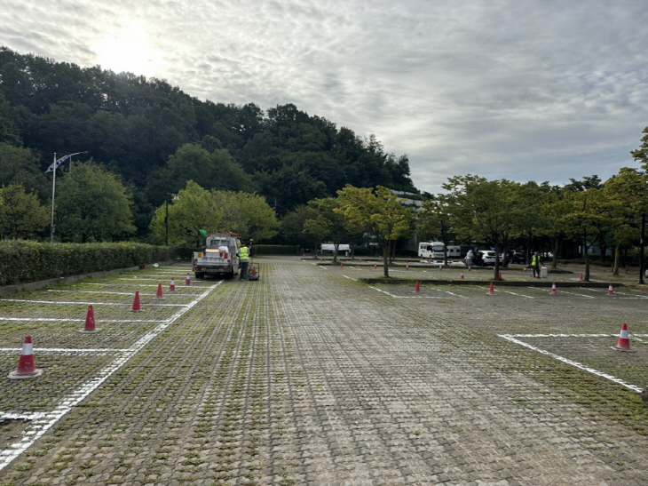 시설개선공사 진행 중인 행주산성역사공원 주차장