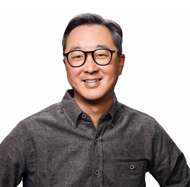 [네이버웹툰] WE COO, CFO David J. Lee