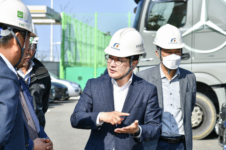 김병수 김포시장 김포골드라인 첫번째 증차차량 현장점검