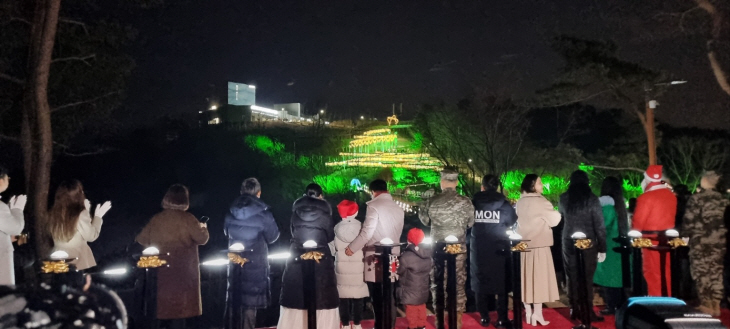 김포시 24일 애기봉평화생태공원 성탄절 트리 점등식 현장