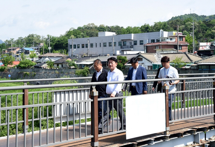 김동근 의정부시장 중랑천 가금인도교 현장점검