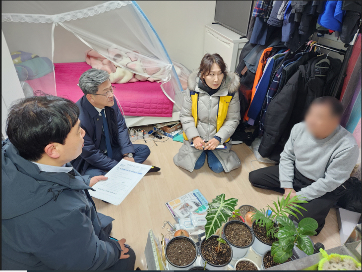 정순욱 광명시 부시장 2일 한파 취약계층 안부방문