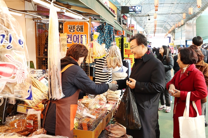 김성제 의왕시장 8일 설맞이 의왕도깨비시장 민생탐방