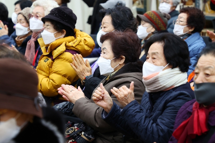 의왕시 사랑채-아름채노인복지관 8일 설맞이 기념행사 개최