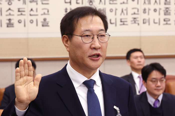 선서하는 박성재 법무장관 후보자