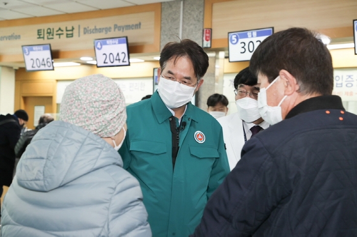 이동환 고양특례시장 23일 일산병원-국립암센터 격려방문