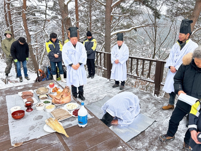 여량면 염장봉 제례