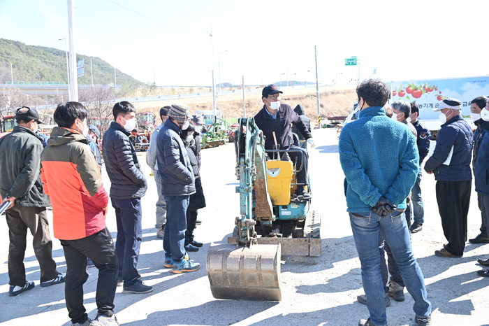 청송군농업기술센터, 농기계 이론 및 실습교육 실시