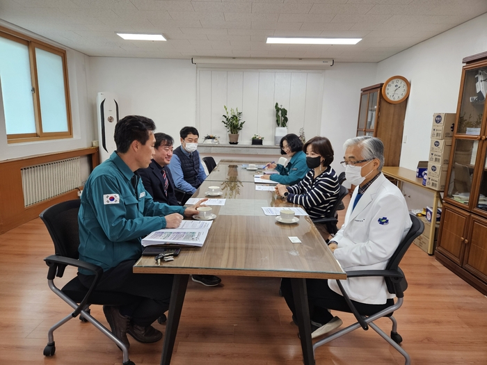 관내 당직의료기관인 해성병원 현장점검 및 의료진 격려