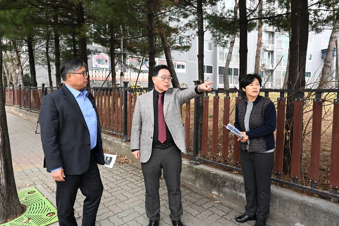 강수현 양주시장 회천중학교 '통학버스 승-하차 구역' 공사현장 방문