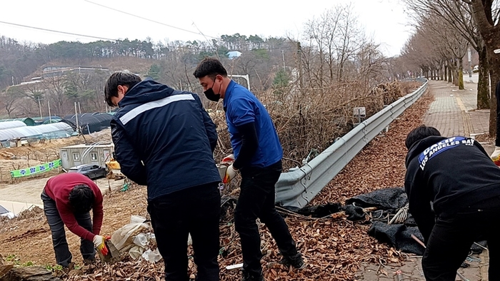 의정부시 도로변 불법 경작지 행정조치 현장