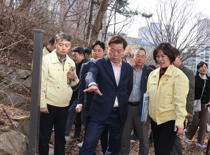 박승원 광명시장 18일 재개발사업 완료 구역 보행안전 로드체킹 실시