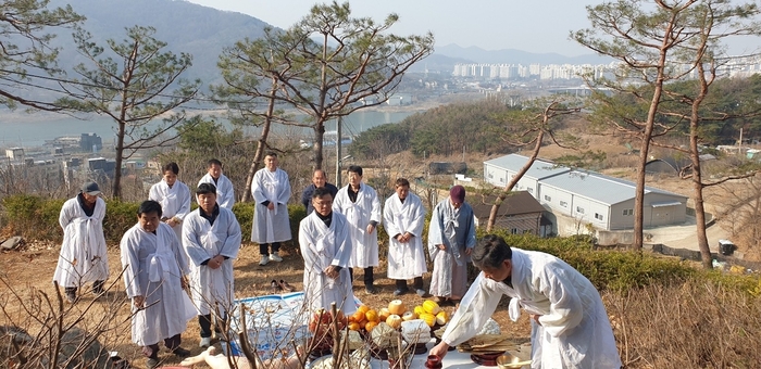 남양주시 와부읍 팔당2리 15일 예봉산 산신제 개최