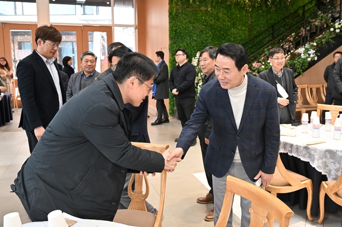 백영현 포천시장 2024 포천상공회의소 상공의날 기념행사 참석