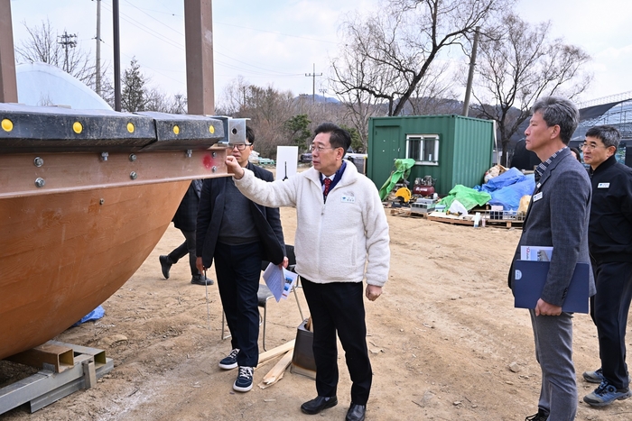 전진선 양평군수 21일 세미원 배다리 공사현장 점검