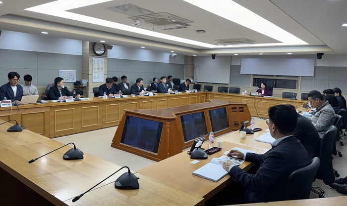 과천시 3일 과천지구 하수처리장 상부 공원 기본구상 용역 중간보고회 개최