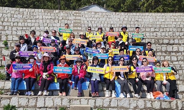 한국미용문화봉사회, '봄맞이 바다 대청소' 봉사활동 펼쳐