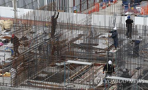 한국건설산업연구원이 PF약정의 공정성을 높이기 위한 정부 가이드라인의 마련 필요성을 언급했다.