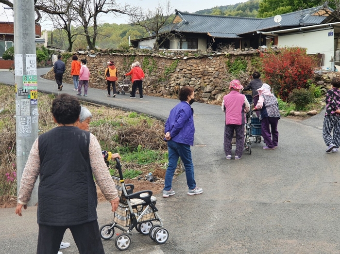 의성군 건강한 한걸음 행복한 건강생활교실 운영