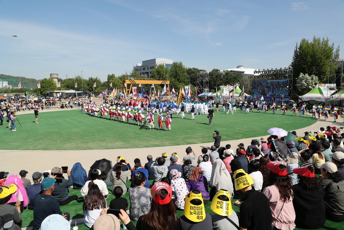 차전장군노국공주축제서 다채로운 민속문화공연 선보여