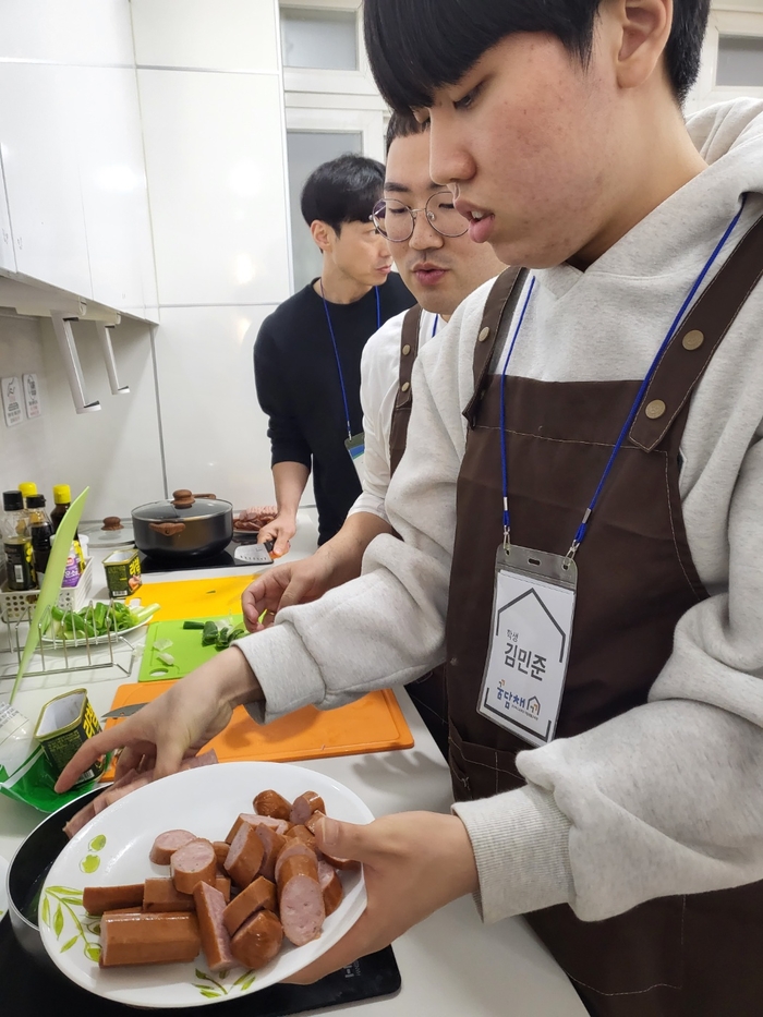 경북교육청, 장애 학생 자립생활교육관 '꿈담채' 큰 호응