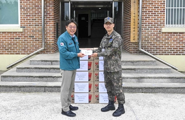 [포토] 홍태용 김해시장 “호국보훈의 달 감사합니다