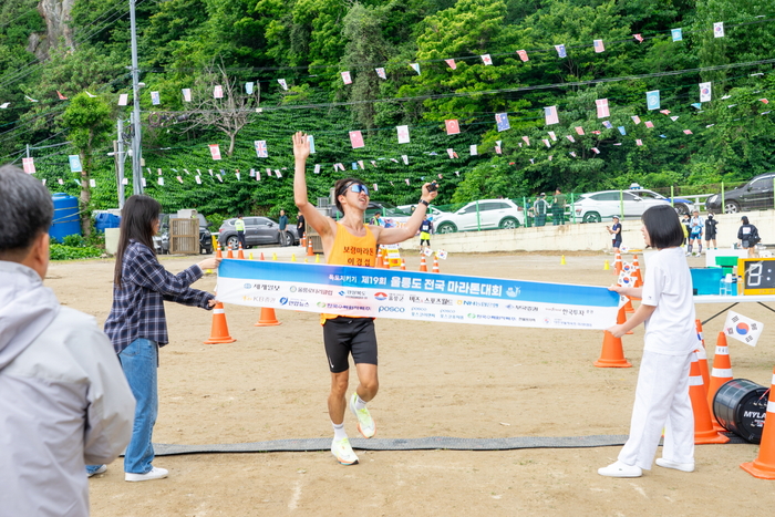 풀코스 남자부 1위 이경섭