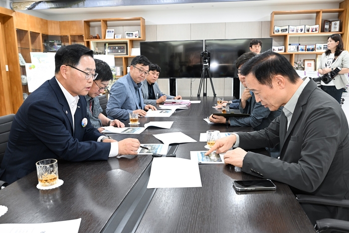 강수현 양주시장-임태희 경기도교육감10일 국제스케이트장 유치 지지 공감