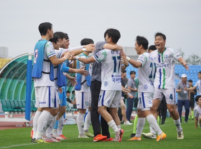 남양주시민축구단 7일 FC충주에 원정 3대2 역전승