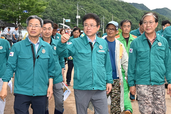 이철우 도지사 호우피해 금학리 마을회관 방문