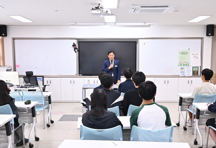 전진선 양평군수 9일 지평중학교 특강