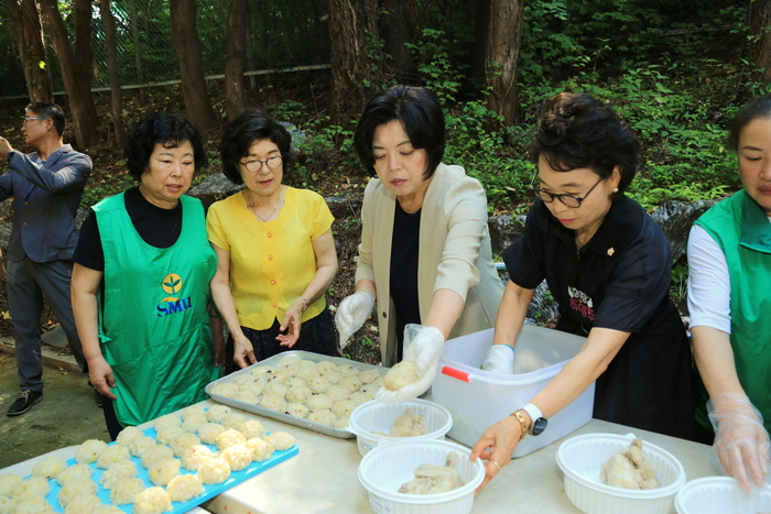 과천시 문원동 15일 찾아가는 초복 복달임 진행