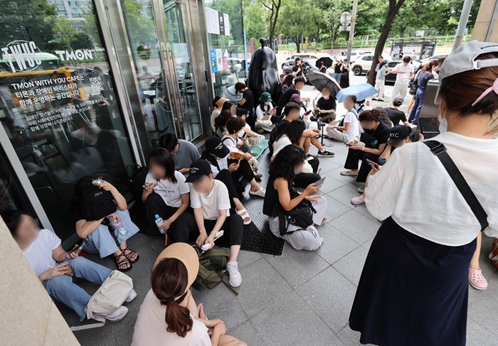 하염없이 기다리는 티몬 피해자들