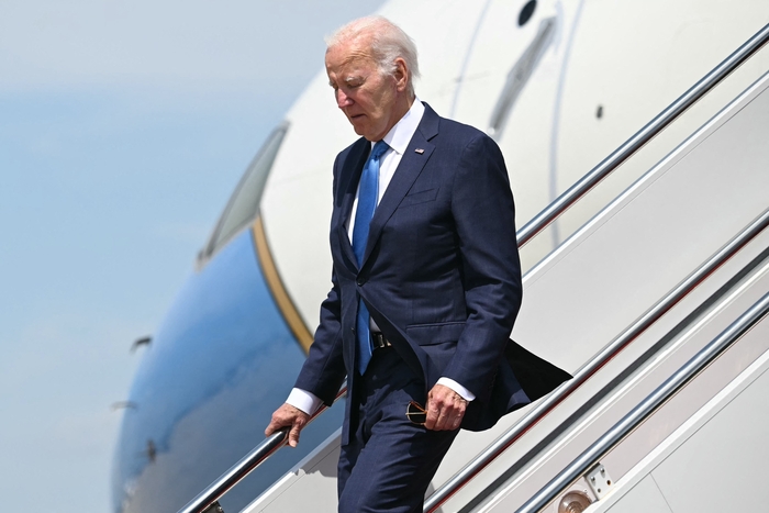 TOPSHOT-US-POLITICS-BIDEN