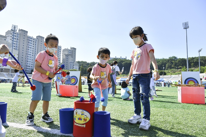 김포시 미래사회에 잘 적응할 수 있는 돌봄과 교육 프로그램으로 지자체 보-교육 패러다임 변화 선도