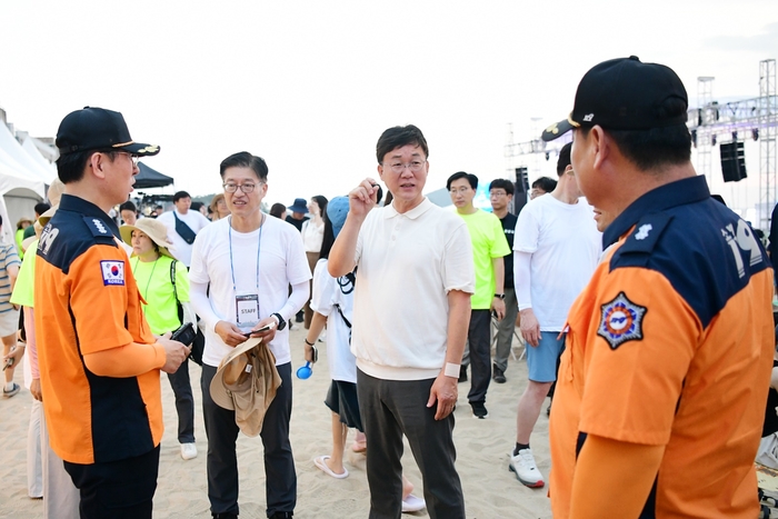 안산시 대부도 '2024년 경기바다 드론 페스티벌' 현장