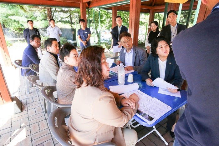 안산시의회 도시환경위원회 8월30일 백운공원 썰매장 방문점검