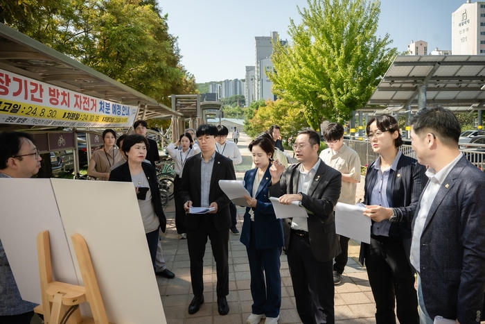 남양주시의회 자치행정위원회 4일 행정사무감사 대비 오남체육문화센터 방문