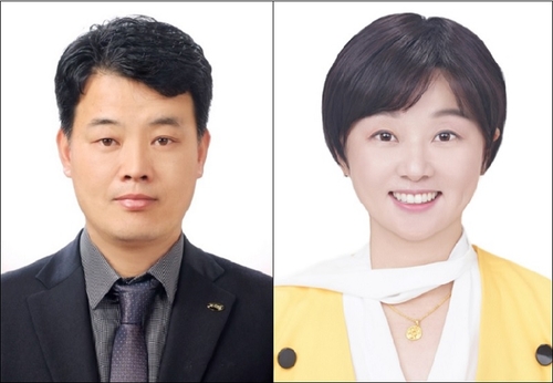 2024년 3분기 자랑스러운 중소기업인 곽인학 광스틸 대표(왼쪽), 이영주 칠갑농산 대표