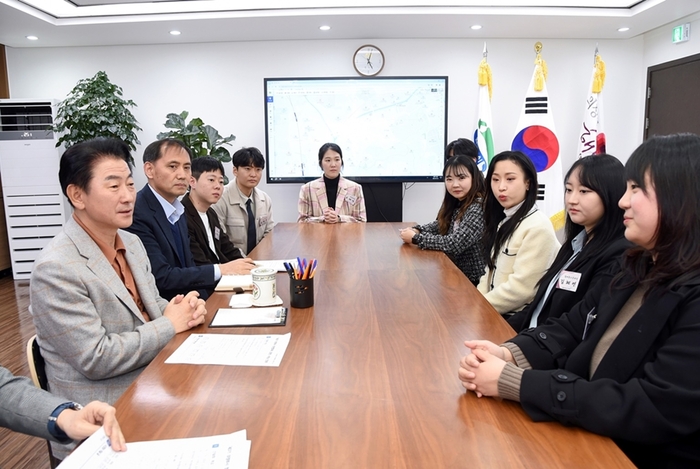 제3기 의정부시청년협의체-김동근 의정부시장 소통간담회 현장